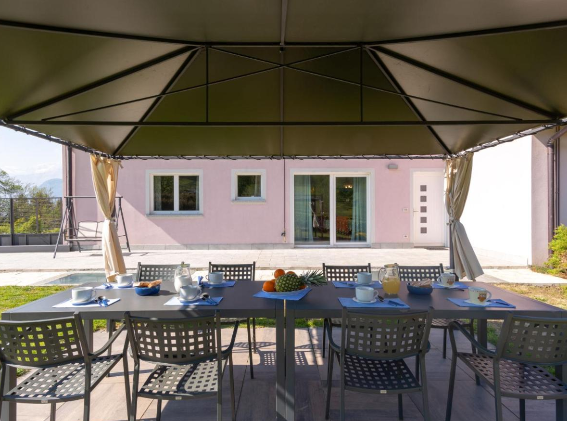 Interhome P gazebo