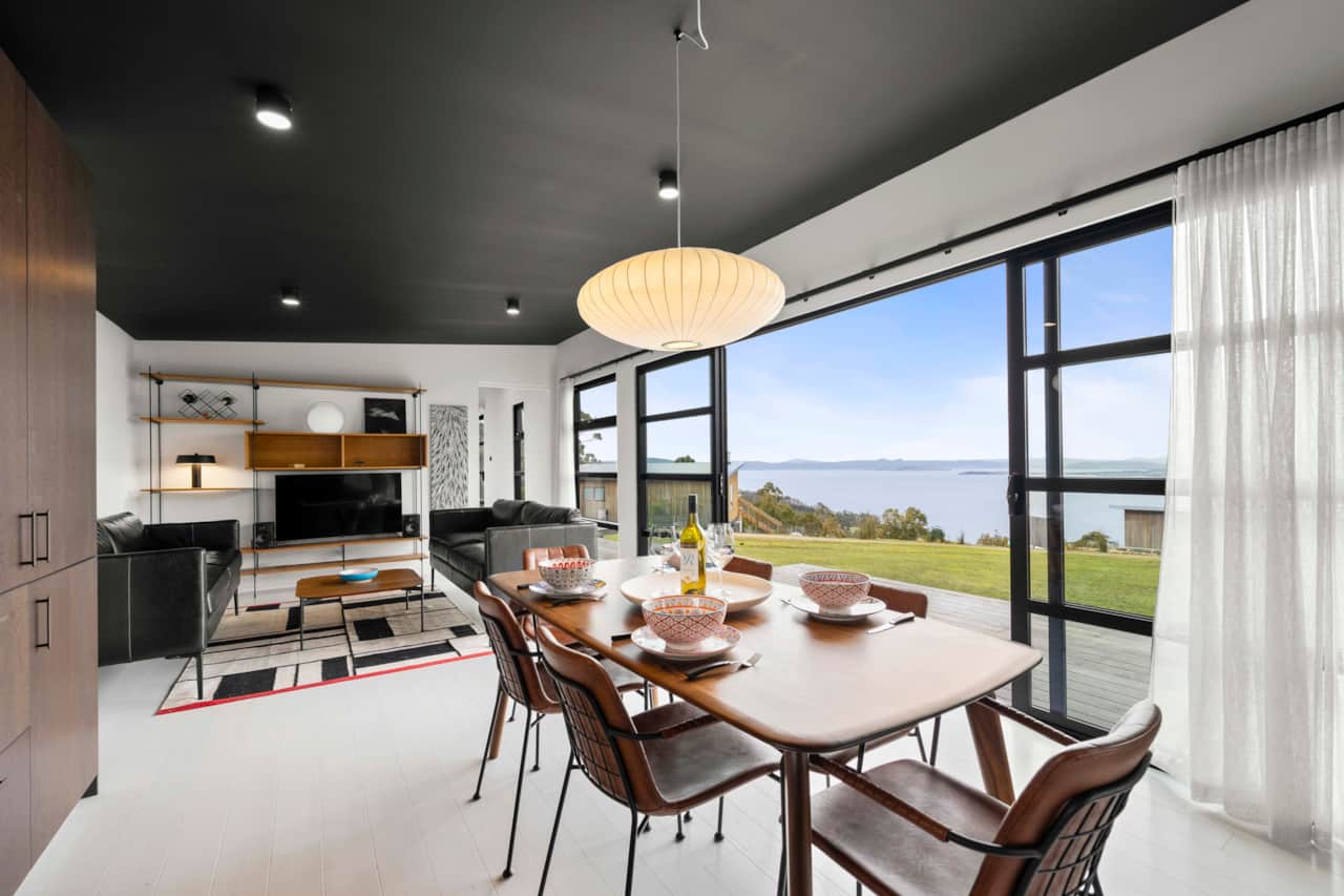 Dining Lounge