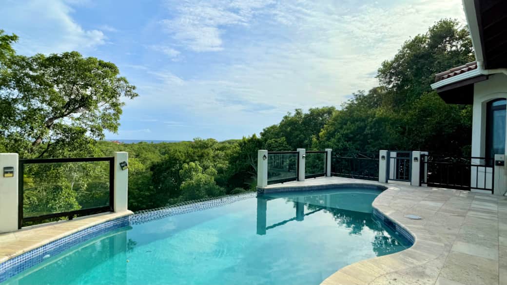 Pool Views