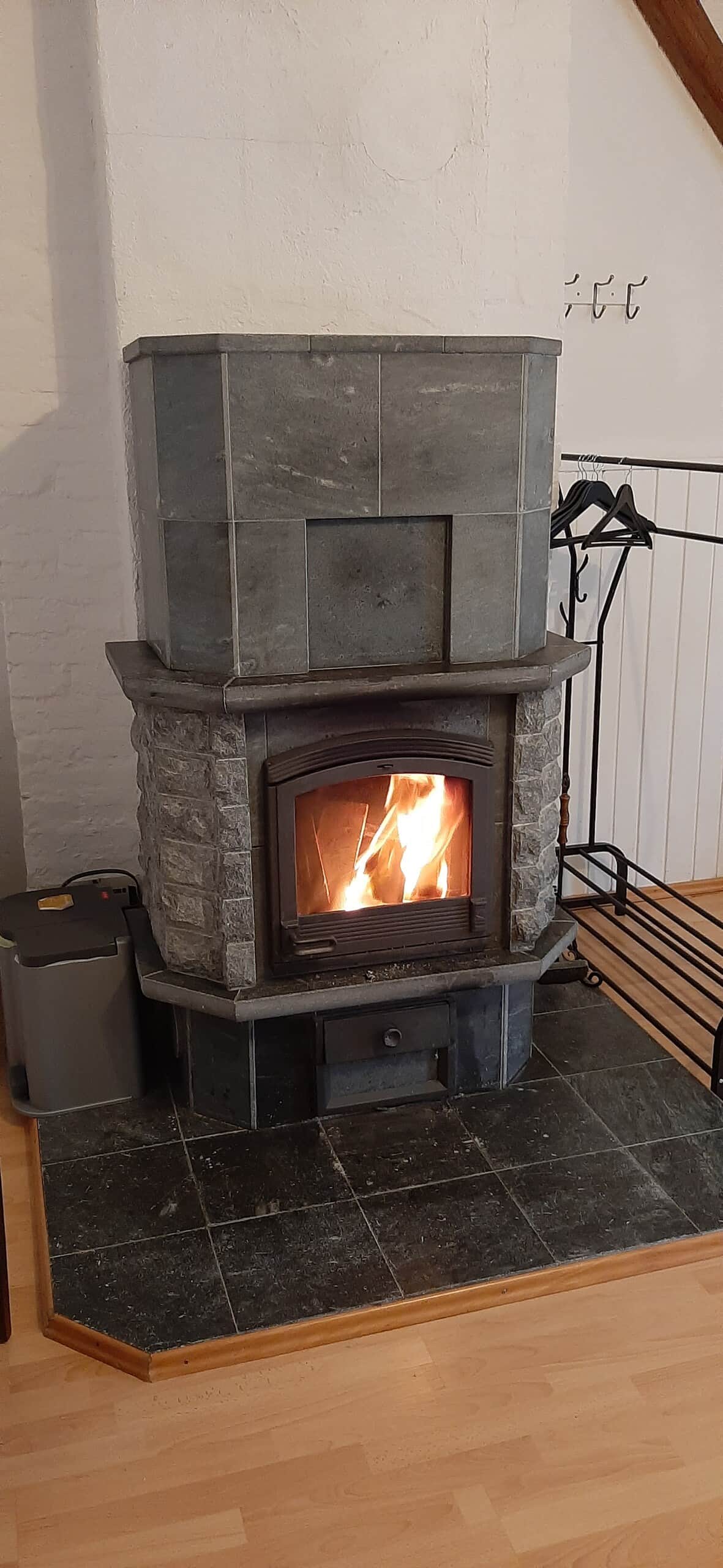 Kamin im Zimmer 1