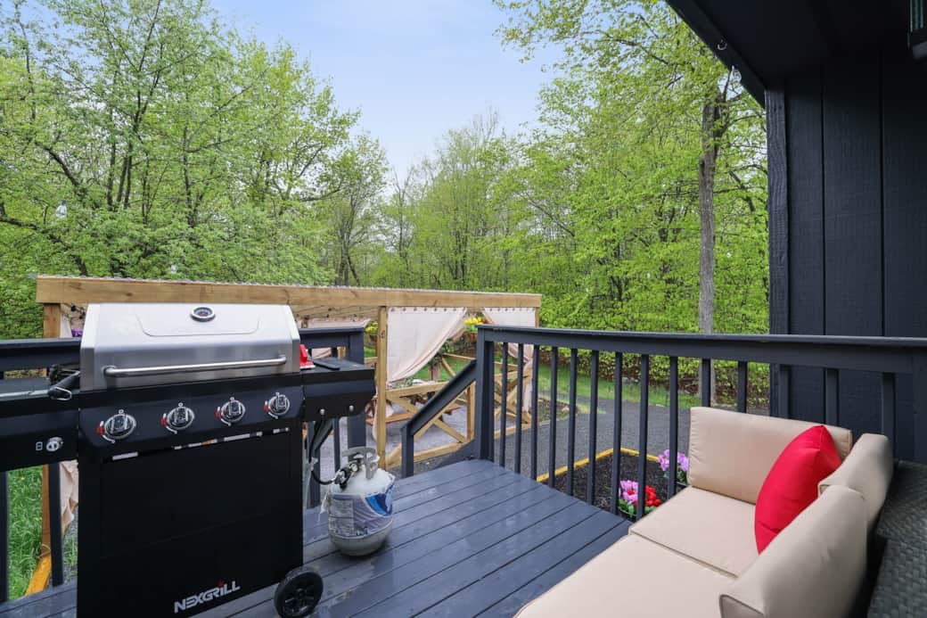 Gas grill on the Backyard