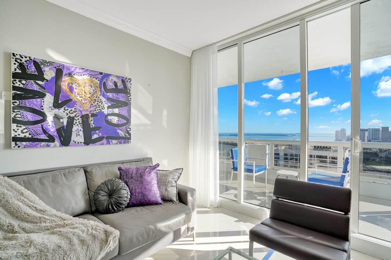 Living room, balcony access