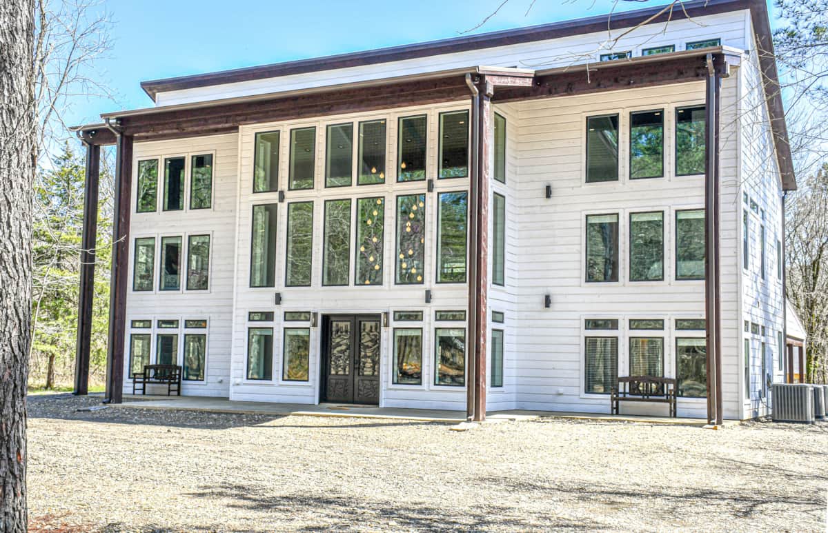 Hochatown Vacation Properties - Broken Bow, Beavers Bend Luxury Cabin ...