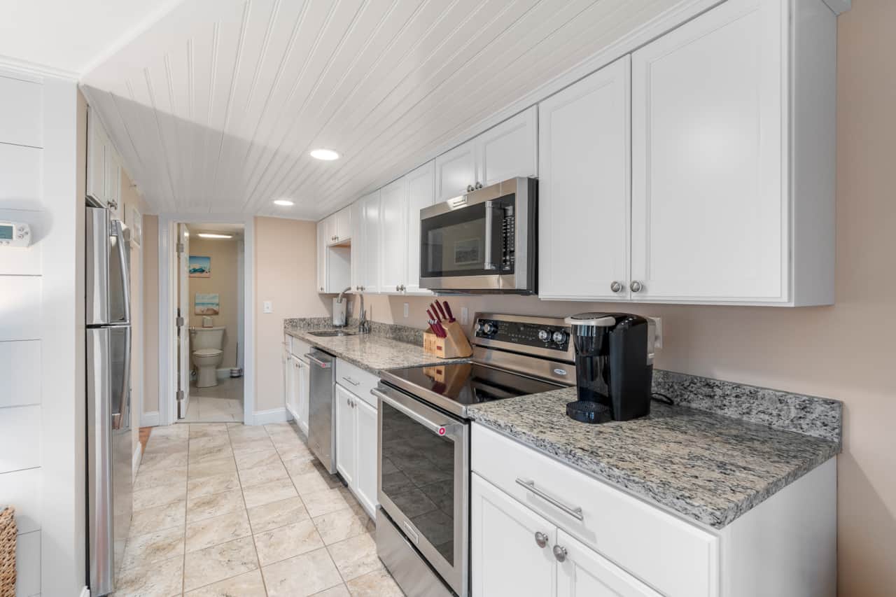 Fully Equipped Kitchen with Dishwasher