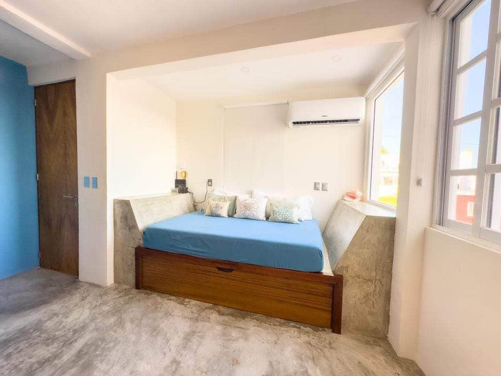 Double Bed Double Bed