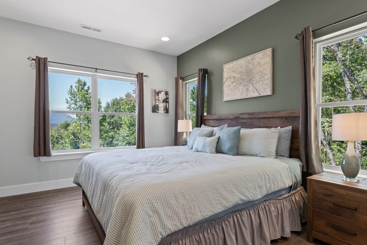 King Bed in Master Bedroom with Large HDTV Flatscreen