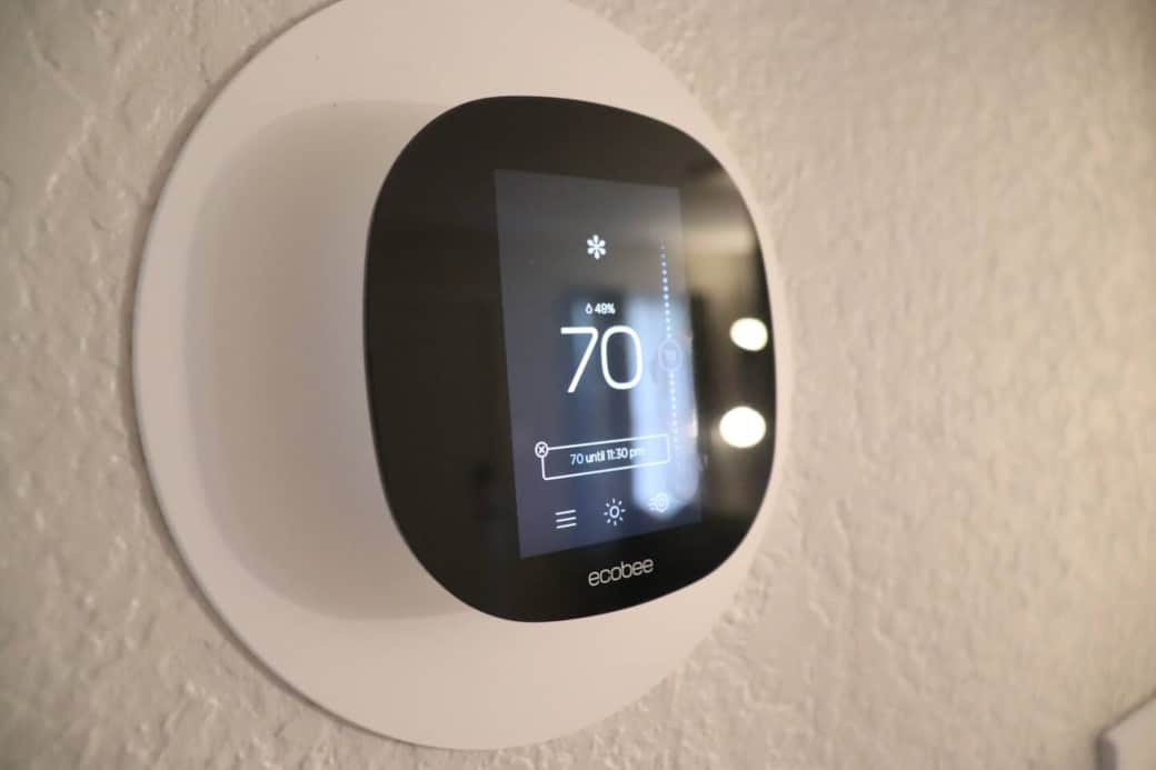 Smart thermostat, to keep your place nice and cool before your arrival. You’ll come to a perfect fresh place on the hot summer days. 