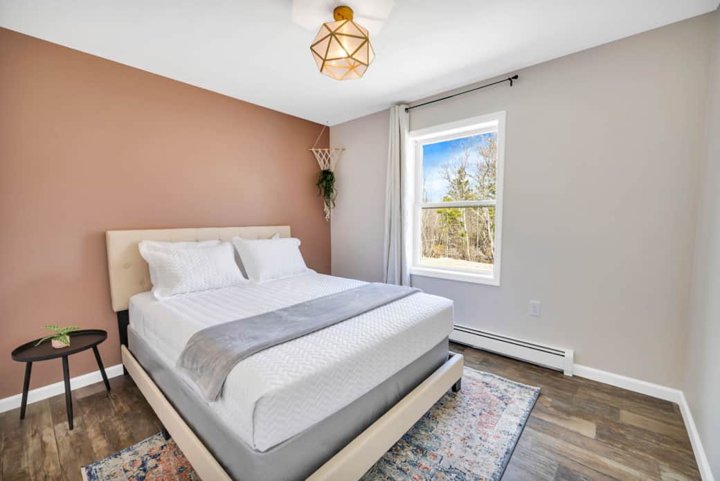 Queen Bedroom