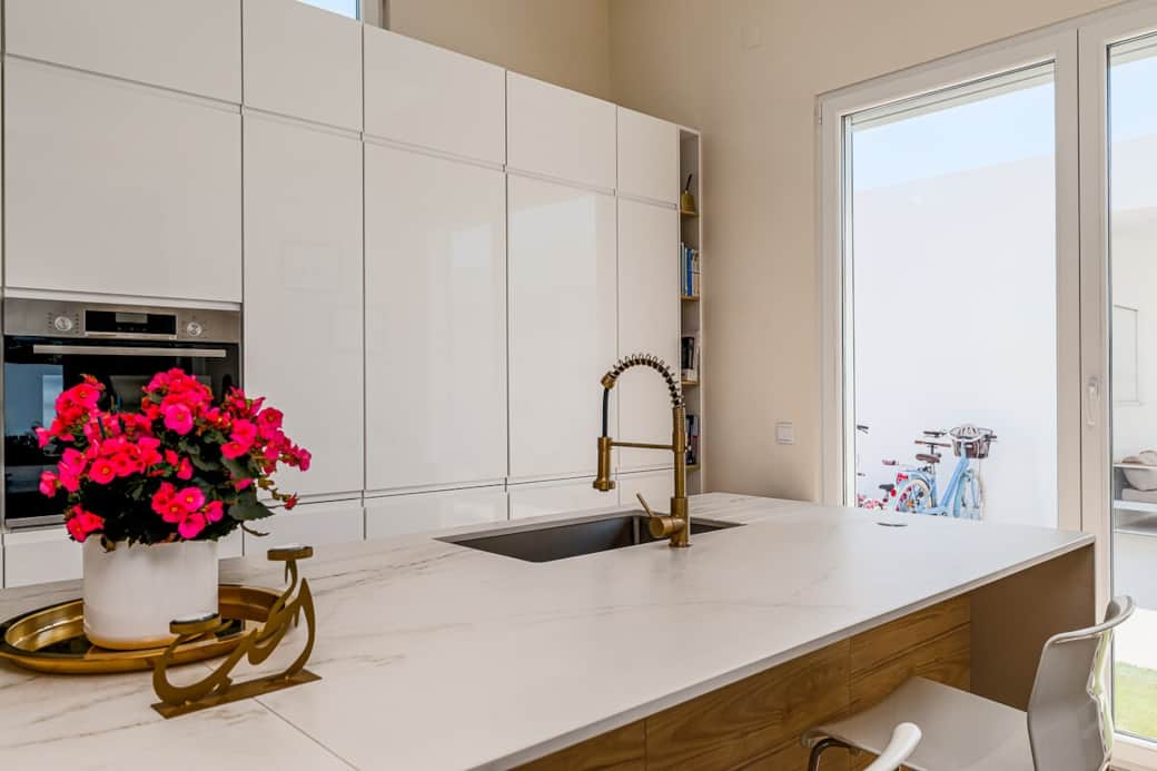 Kitchen: Fully equipped with Halal groceries and cookbooks to create wonders with your kids.