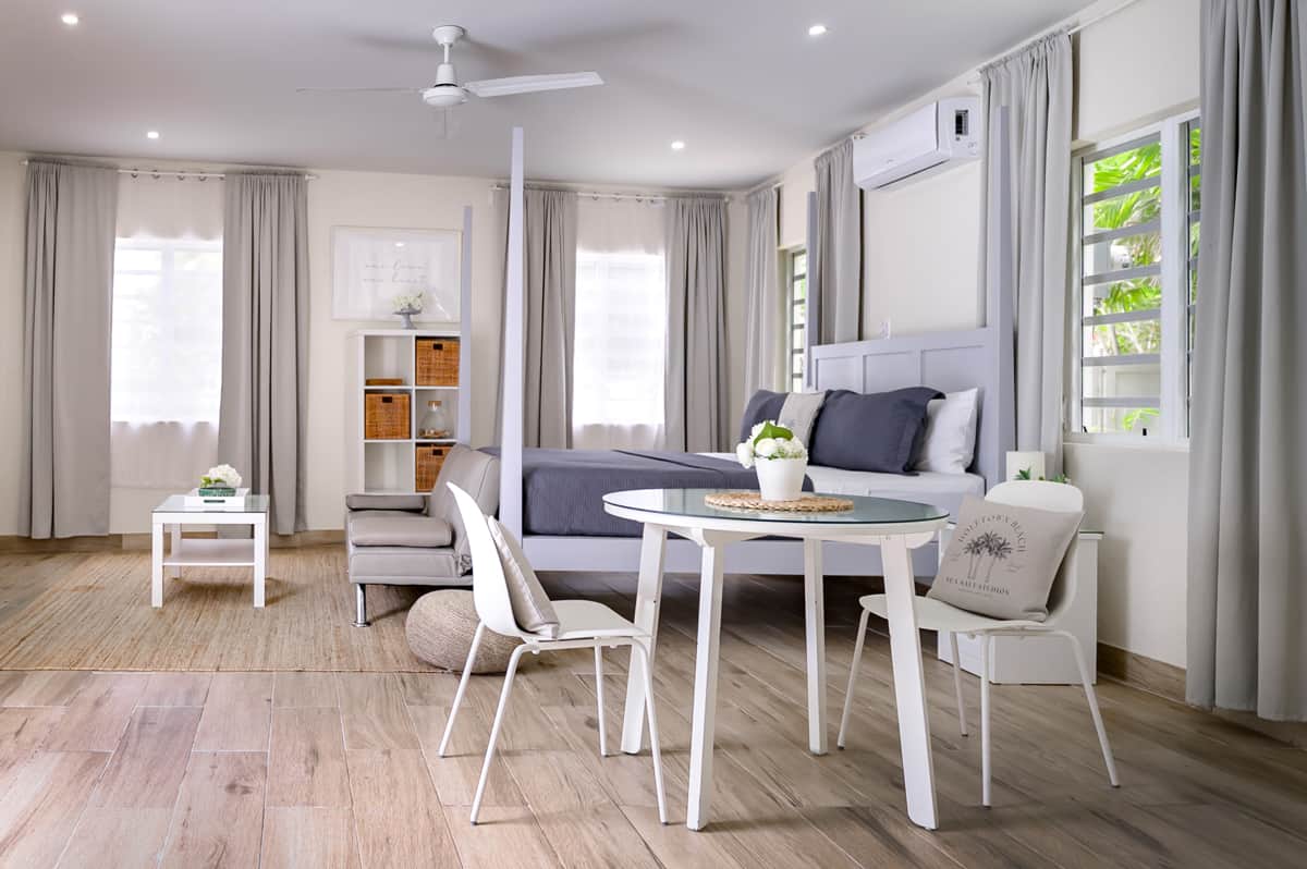 Stylish Comfort: Where luxury meets relaxation.
