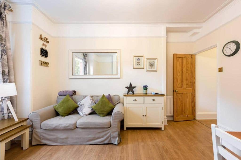 Bikki Sitting room