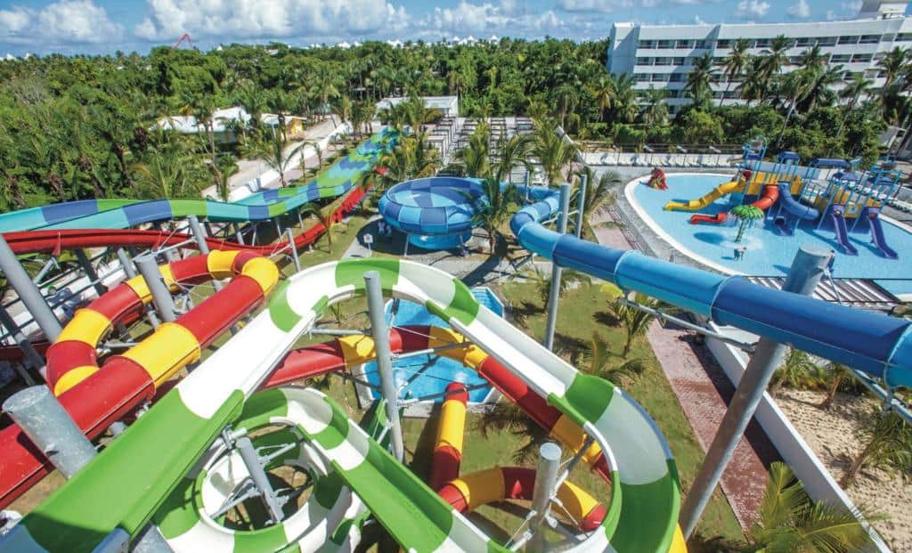 Hotel Riu Bambu Punta Cana con tiquetes aéreos desde Medellín.jpg