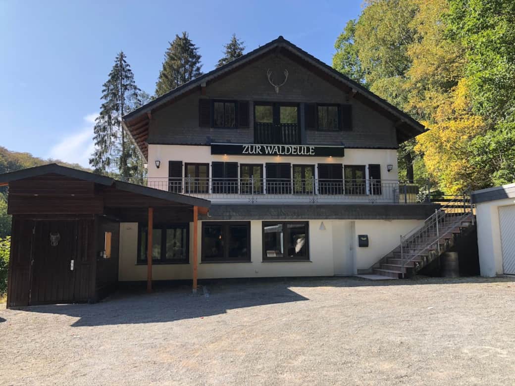 Außenansicht im Sommer