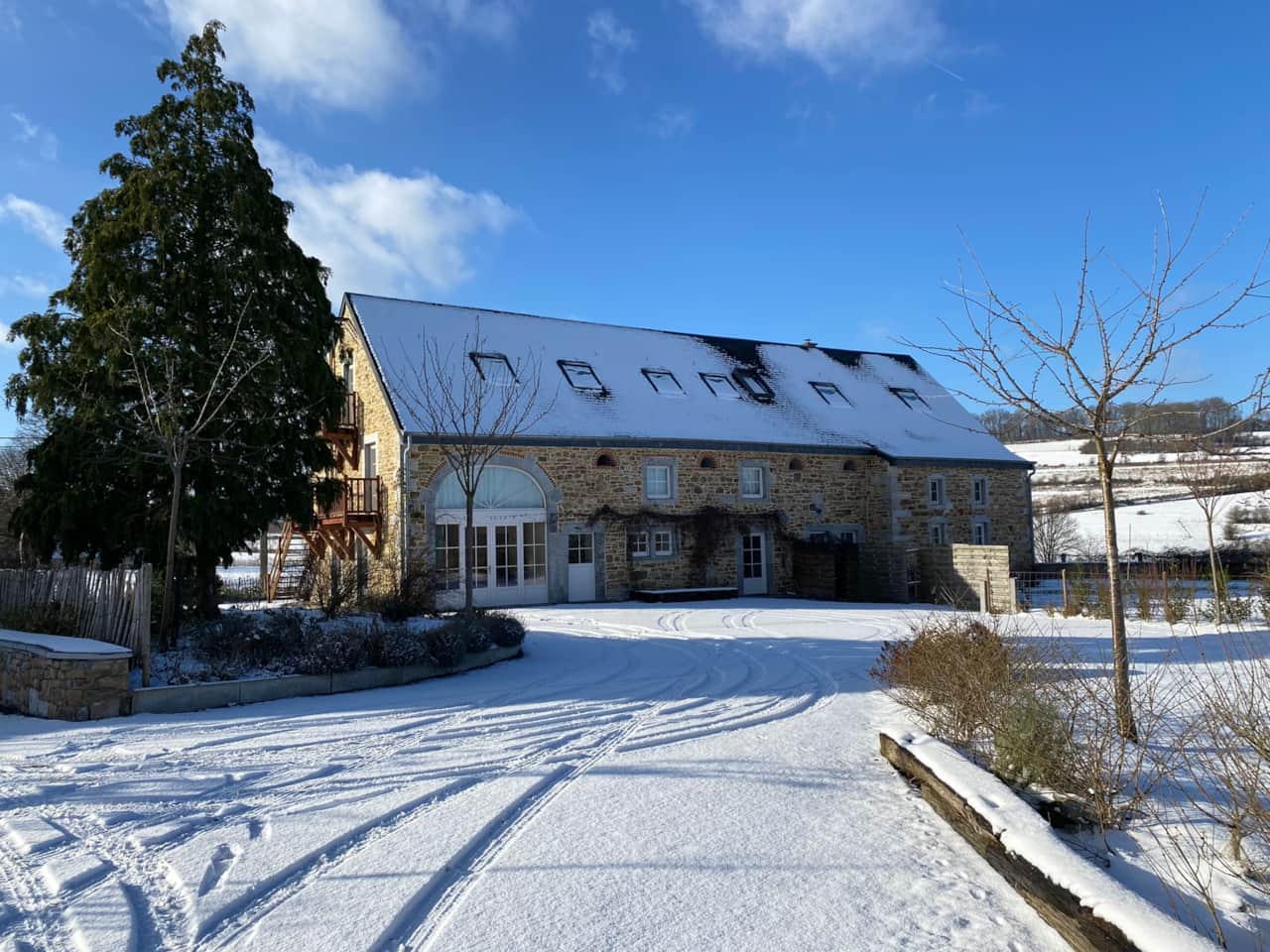 Extérieur neige parking - Le Jardin
