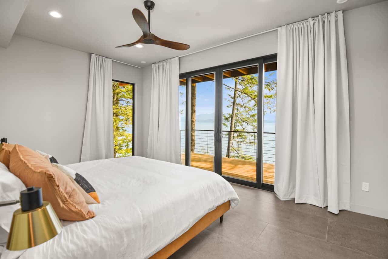 27-web-or-mls-Primary-Bedroom.jpg