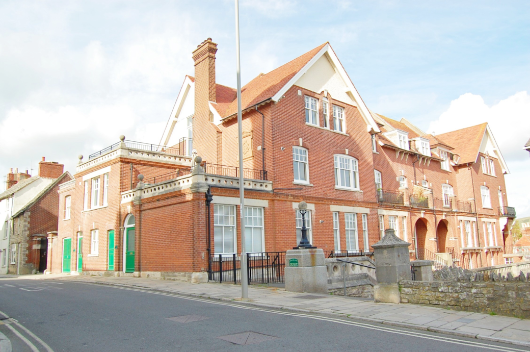 Building External