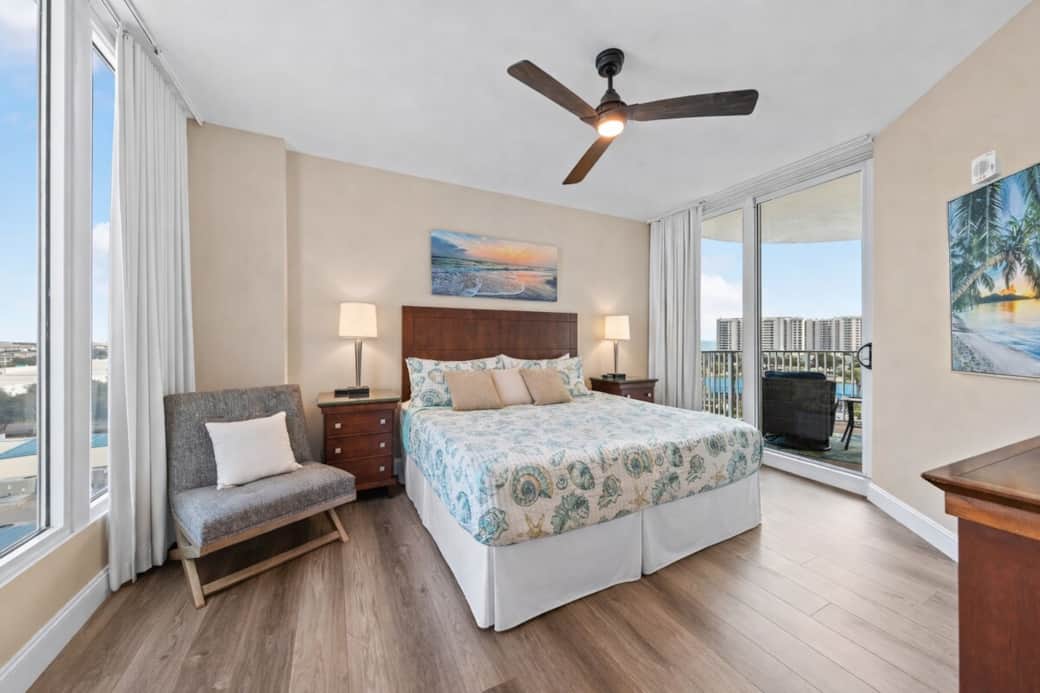 First king bedroom with balcony and two different views