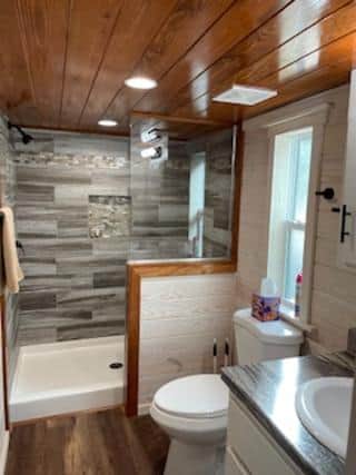 CC 9 - Bathroom