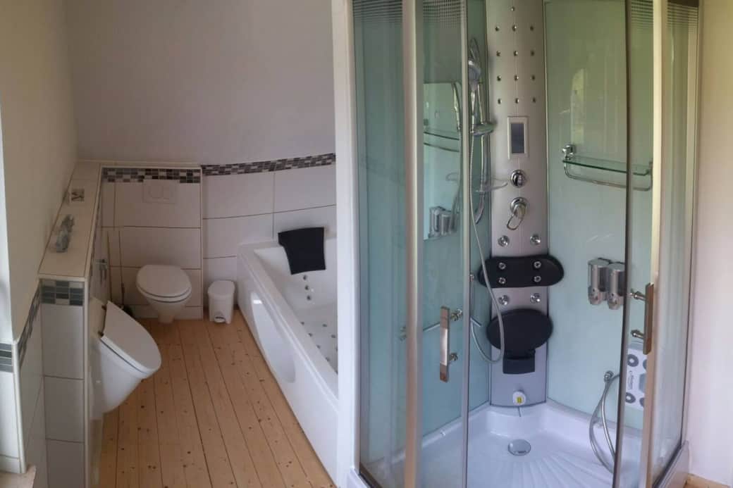 Badezimmer OG. Andere Perspektive Badezimmer OG. Andere Perspektive
