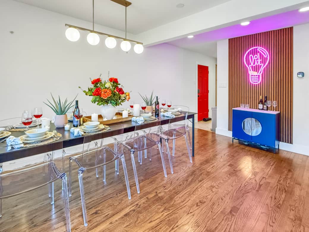 Large dining table able to easily host a dinner party of 10. Large dining table able to easily host a dinner party of 10.