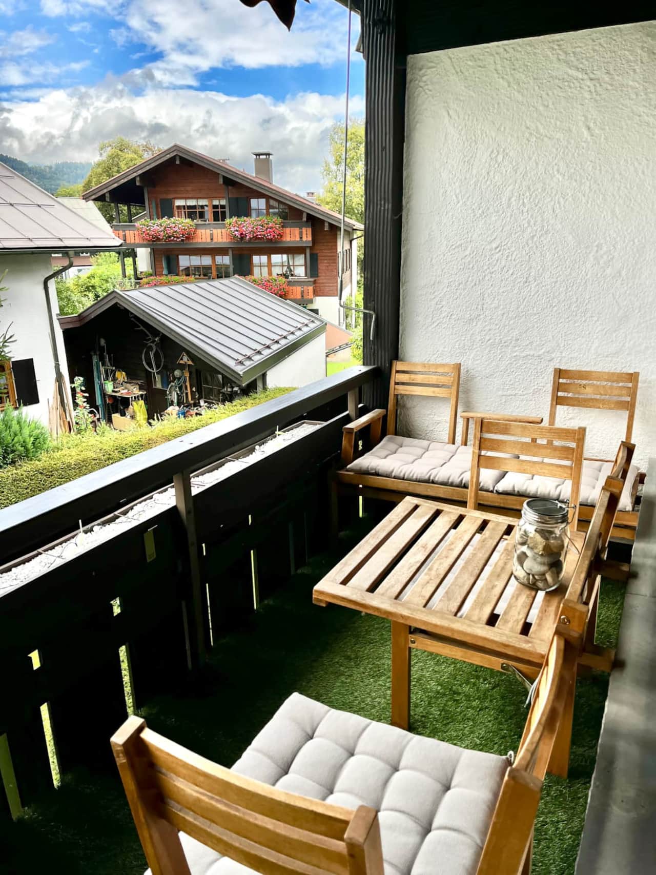 Auf dem Westbalkon die Abendsonne genießen.