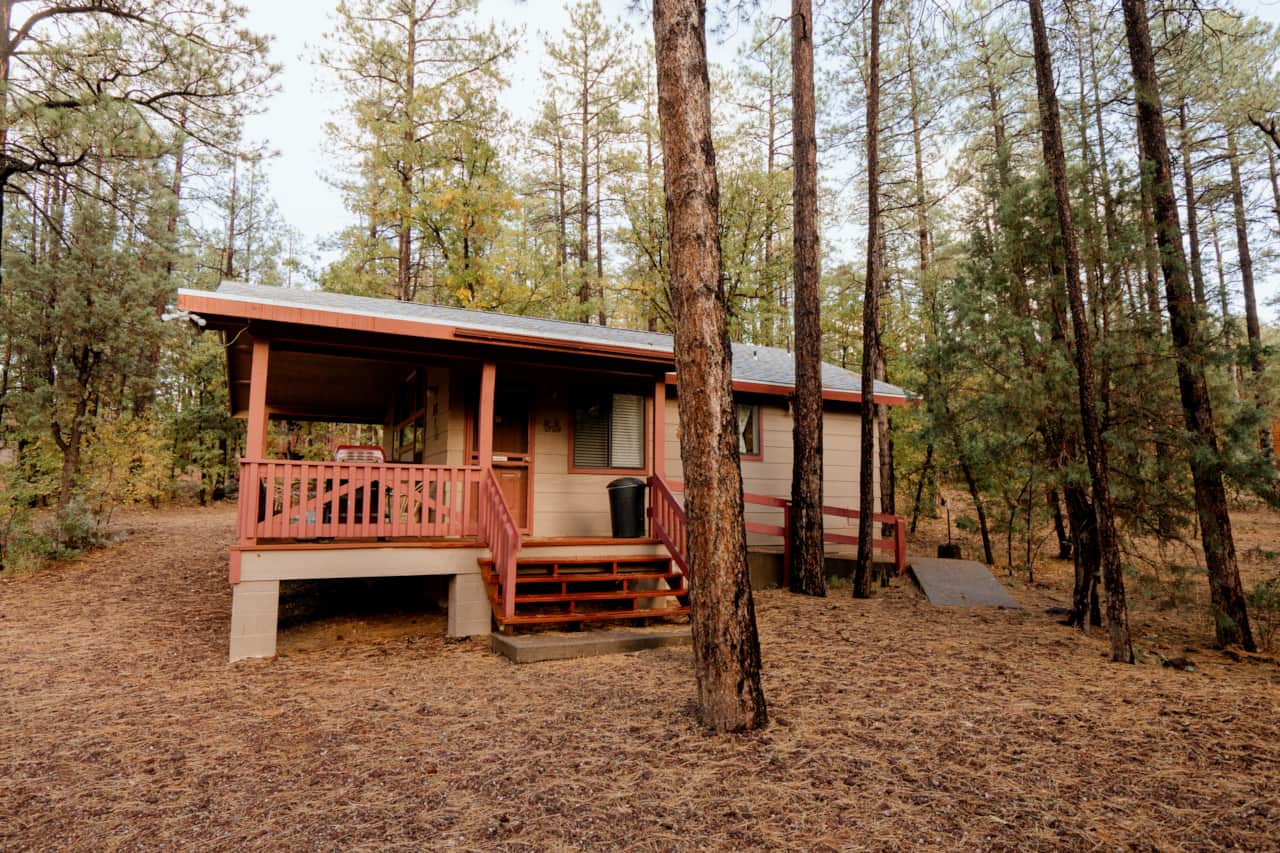 10 19 24NorthwoodResort Cabin#15 2