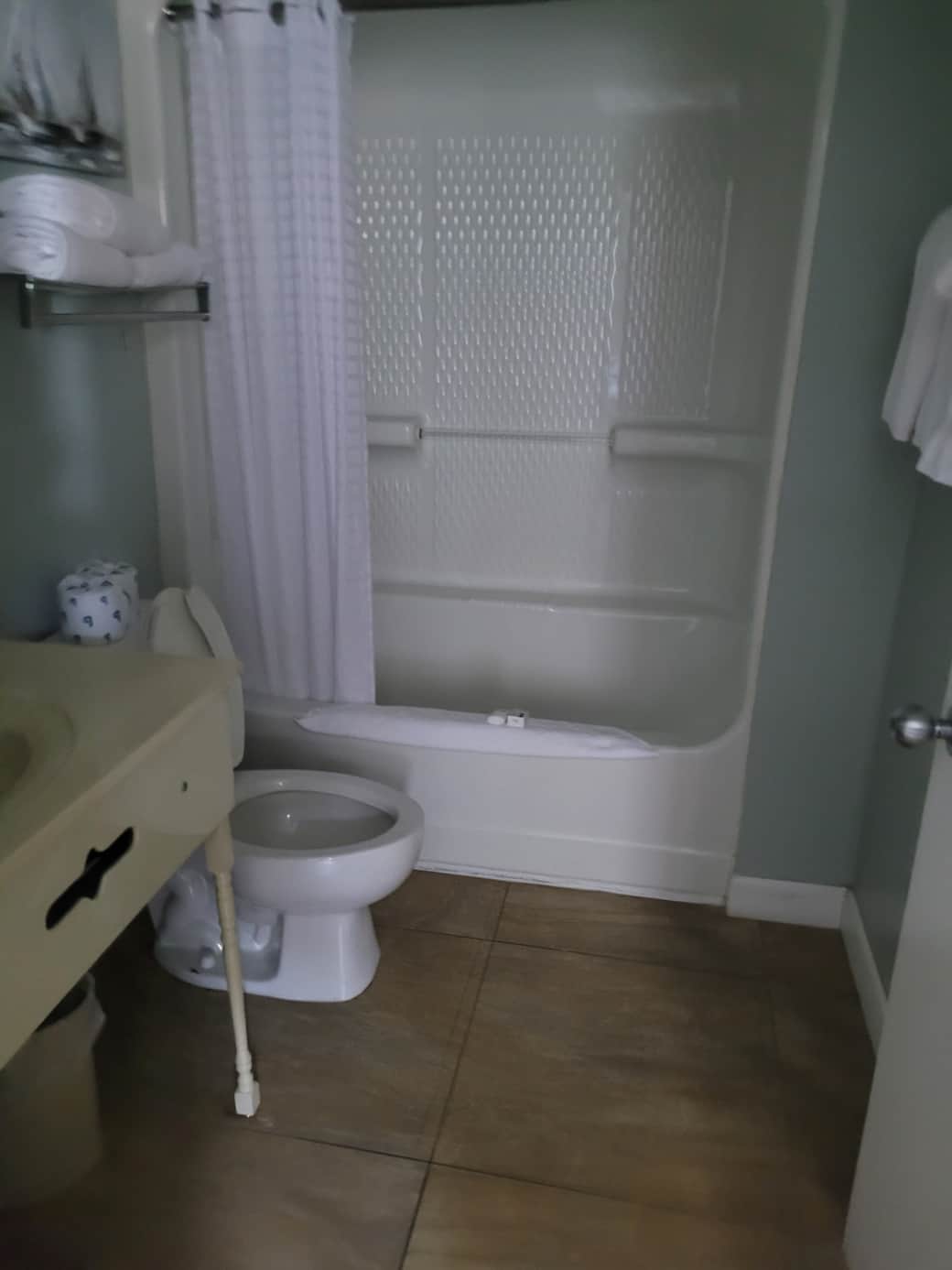 45th bath room 1 45th bath room 1