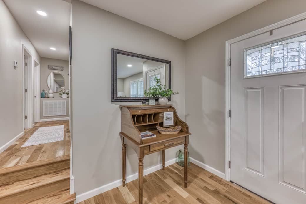 Drop your bags. Take a breath. You’re officially on Tennessee time. Drop your bags. Take a breath. You’re officially on Tennessee time.