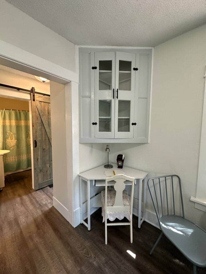 Heather's 5th Street detail