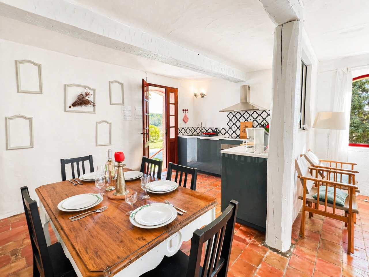Kitchen, living room