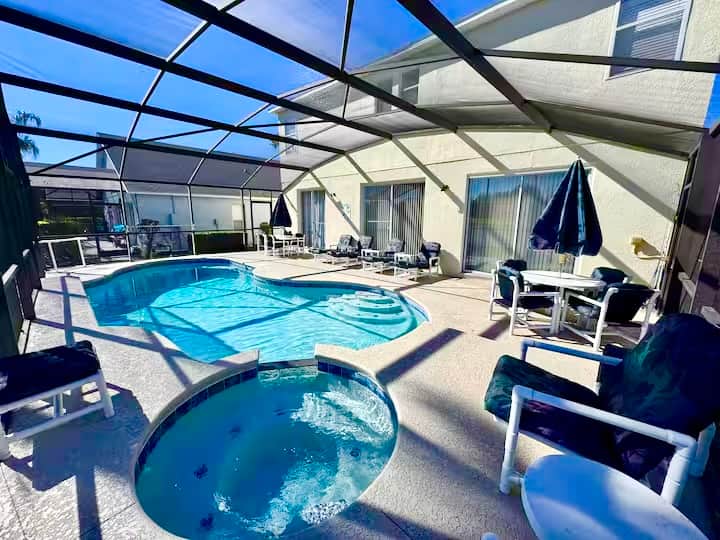 Plenty of seating and loungers for you to enjoy the Florida sunshine