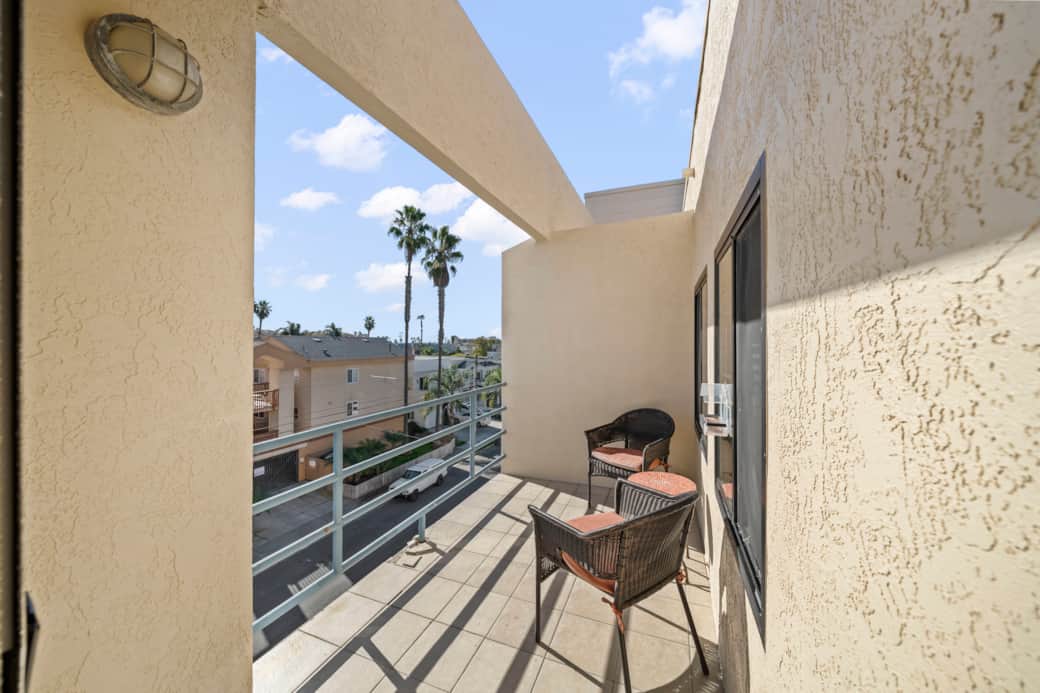 Private Balcony w/ Views