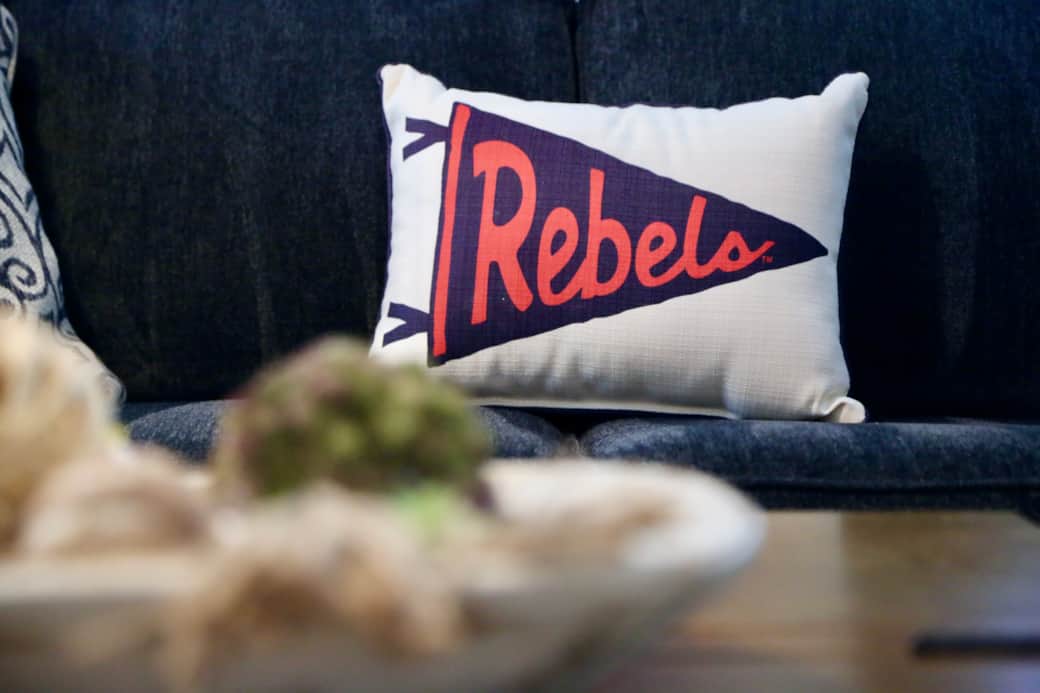 Ole Miss Decor