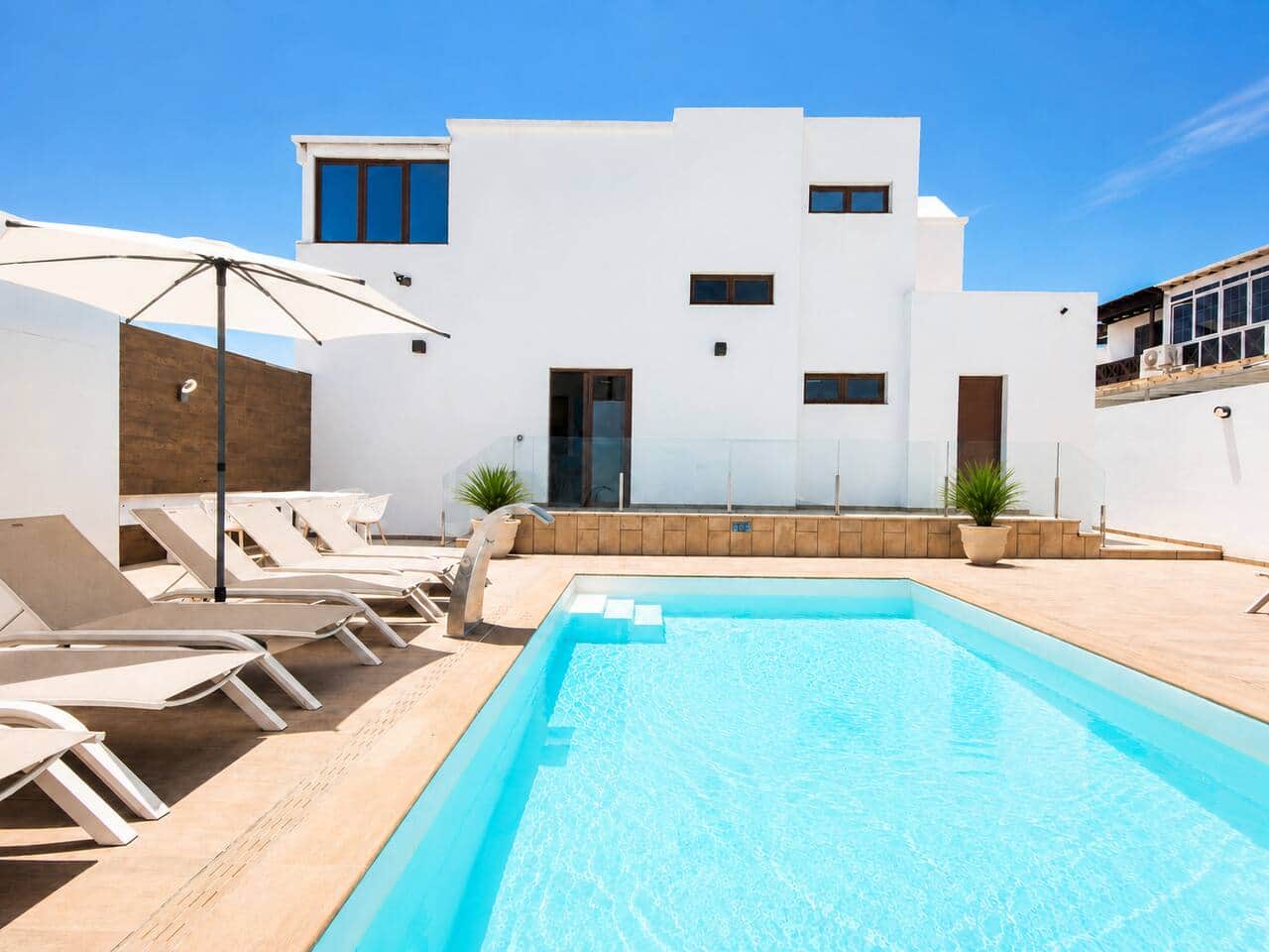 Private heated pool at Villa Tisalaya Puerto del Carmen, holiday villa in Lanzarote