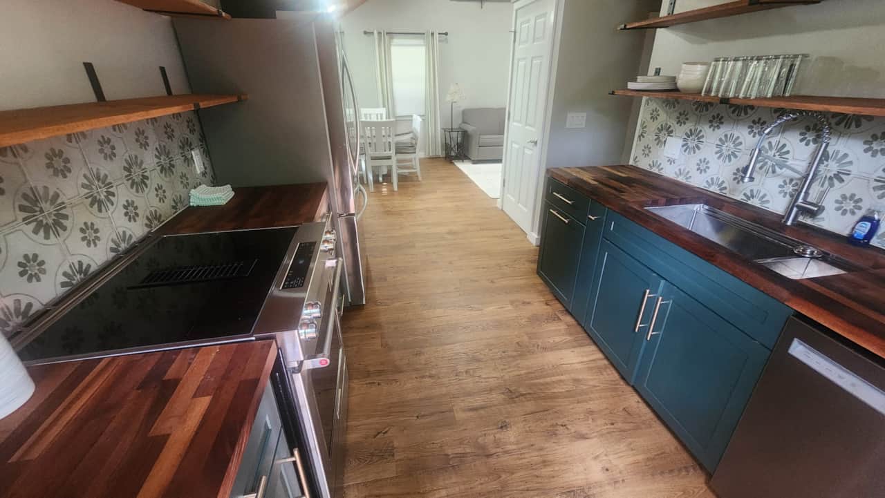 Angler's Rest - Kitchen