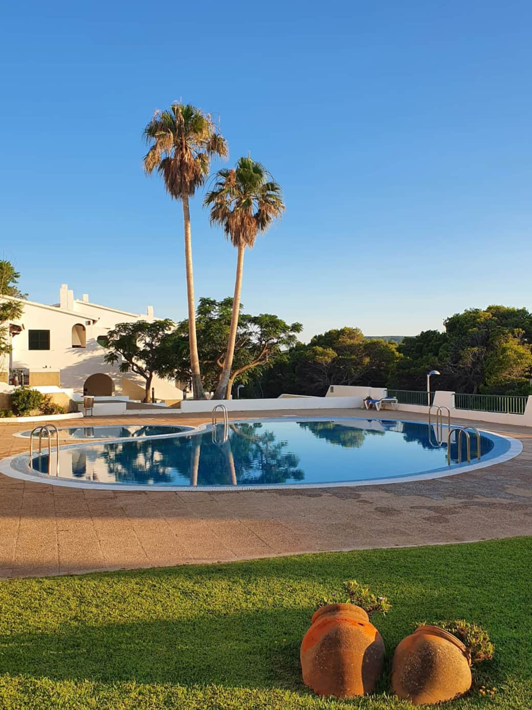 Piscine principale et bassin pour enfants