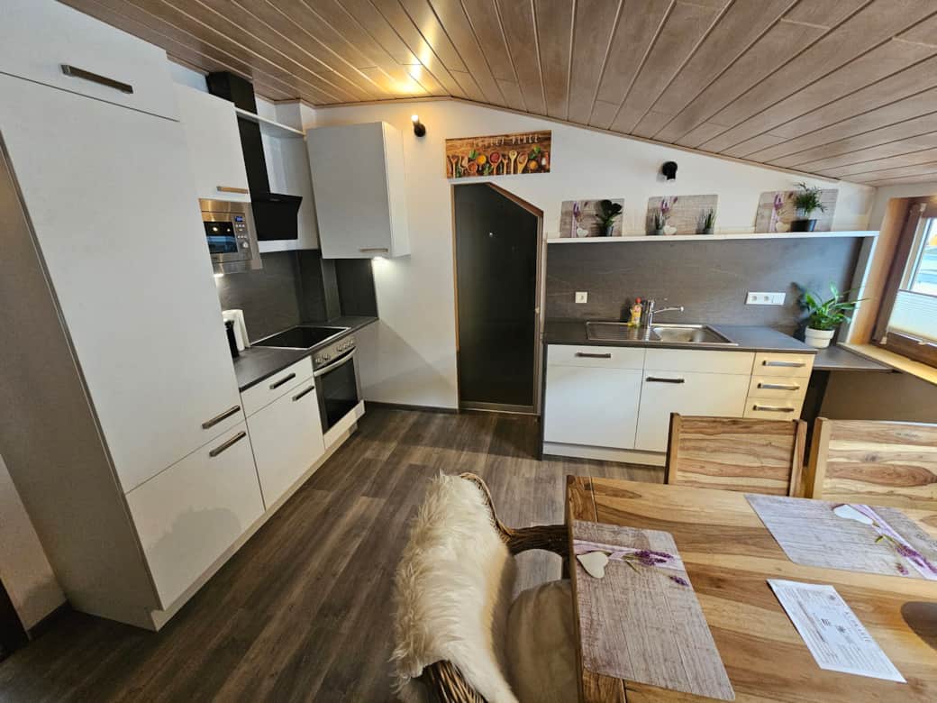 1000151383 1000151383