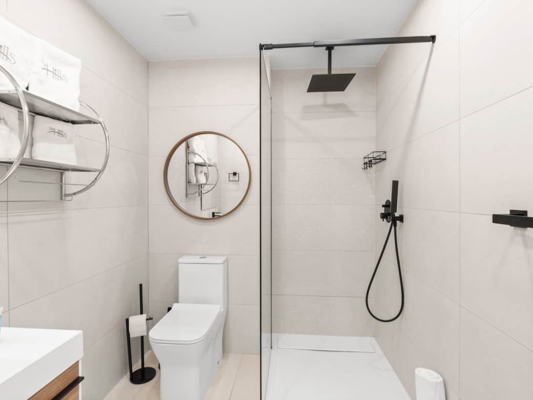 D S C01951 D S C01951