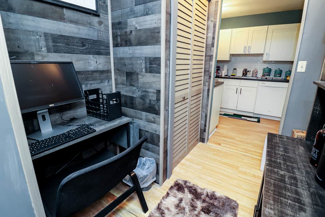 Work station area Work station area