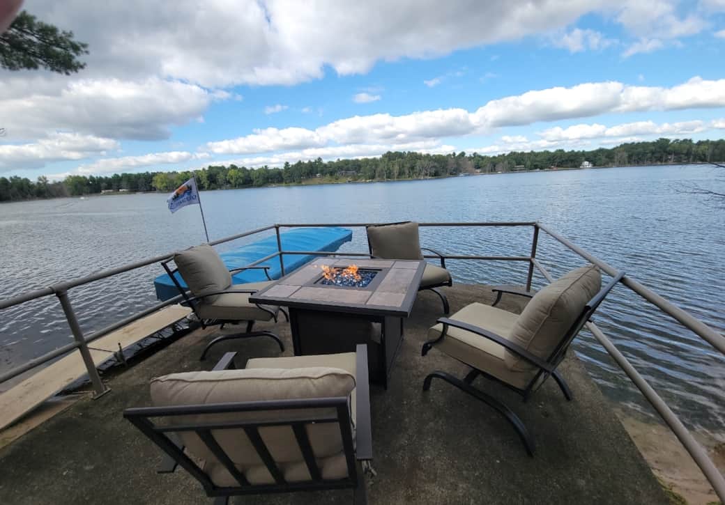 Firetable Lakeside
