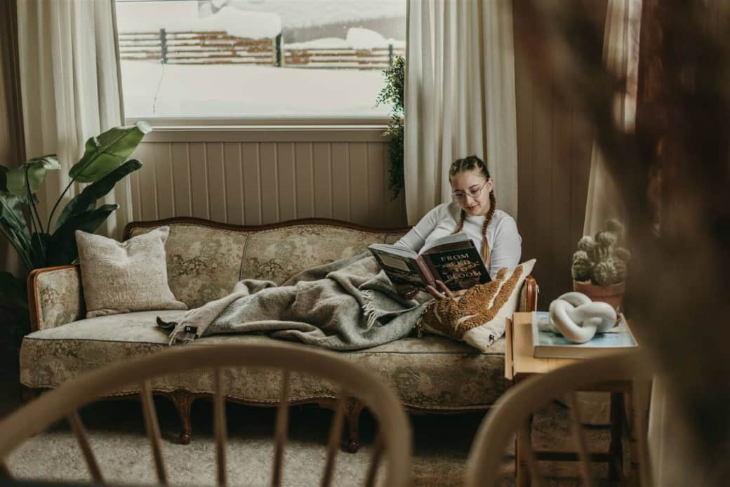 The vintage couch is both luxurious and comfortable to relax after a long day of sightseeing. There are several books to read and Netflix is always an option as well!
