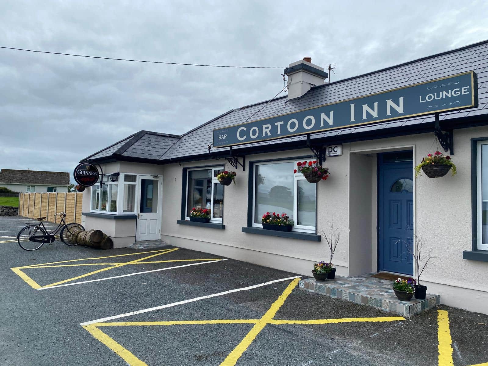 Family friendly pub near Tuam