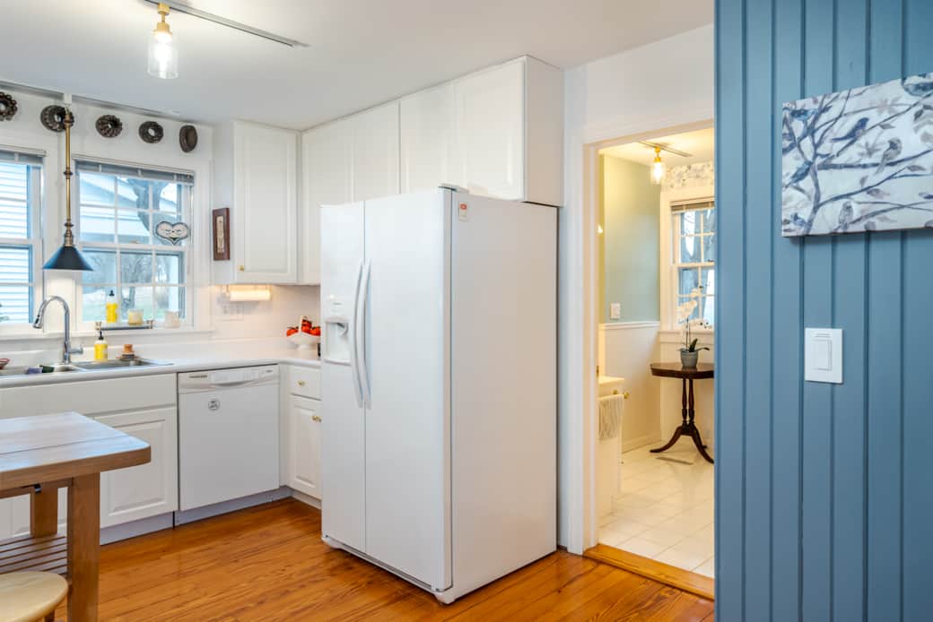 Full bathroom off kitchen