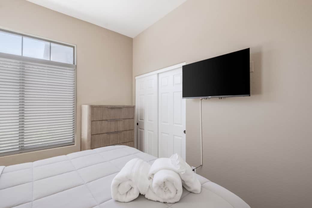 Guest Bedroom 2-Queen Bed, Private TV & Plenty of Storage