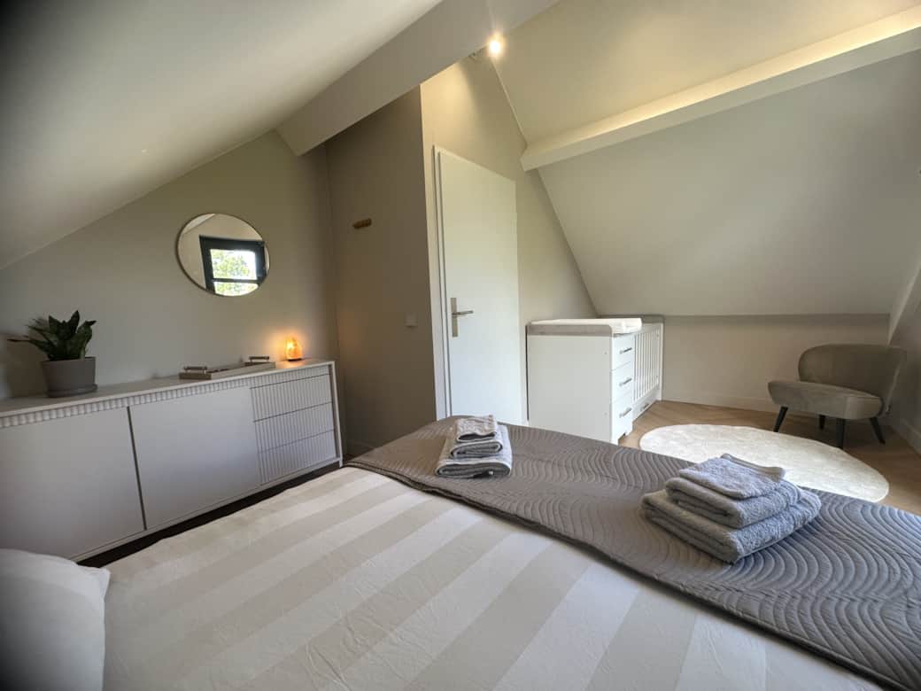 Wellness Escapes - Bedroom 2