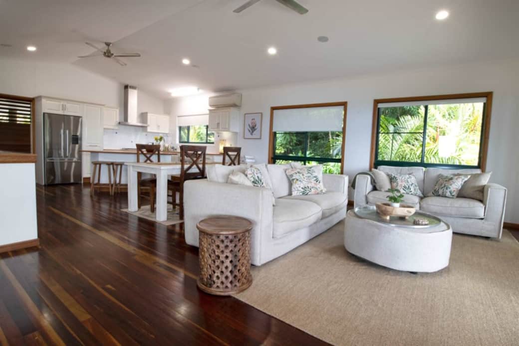 Jungle House - Living area