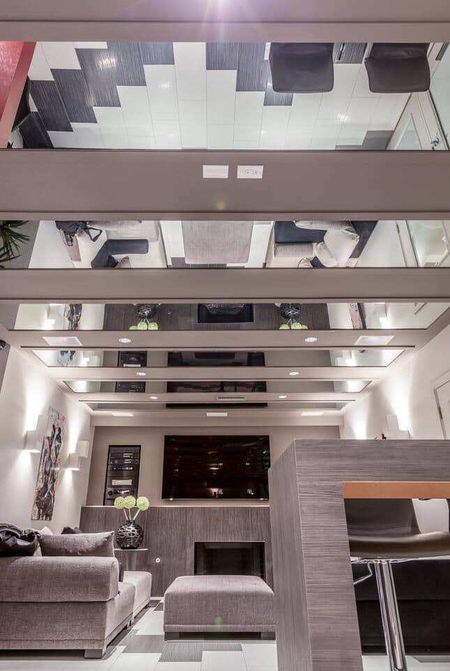 Living room ceiling 