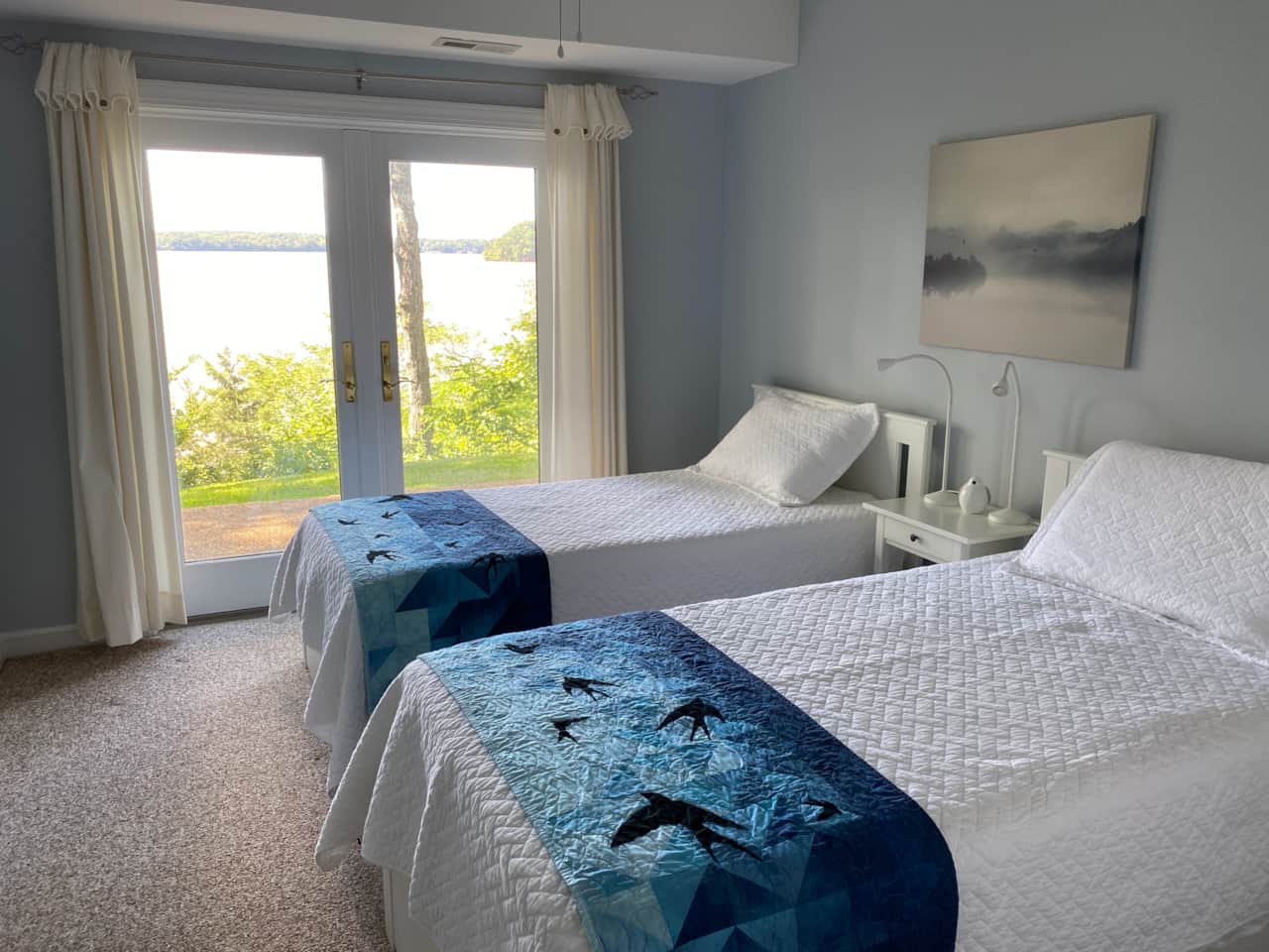 Quilting Retreat - Western Osprey room with two twin beds
