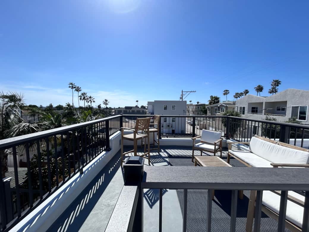 Private Rooftop Area - Outdoor Living Area