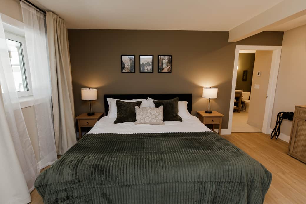 Mountainside Retreat Centre Sunnybrae Shuswap BC Evergreen 1